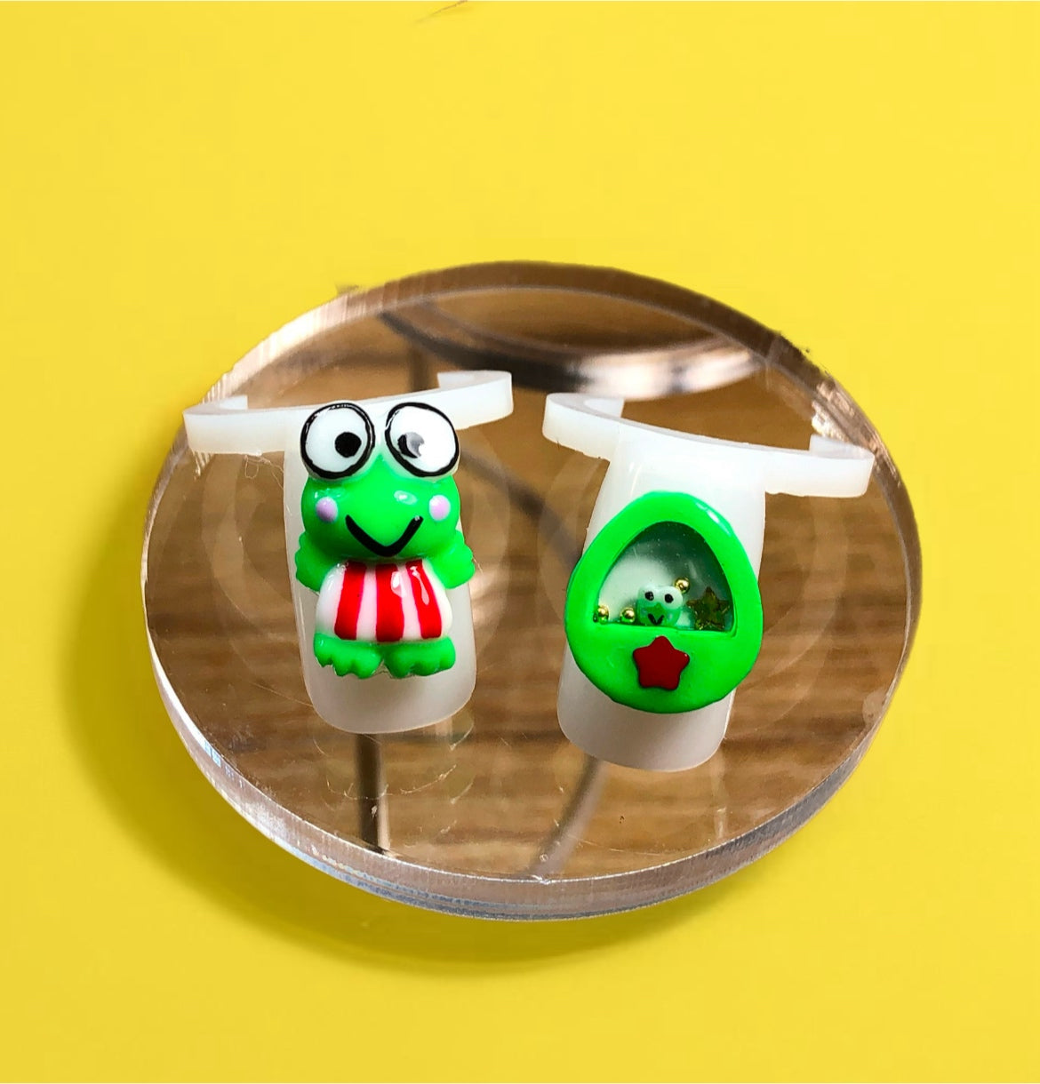 Froggy Shaker Nail Charm set~2 PC Set